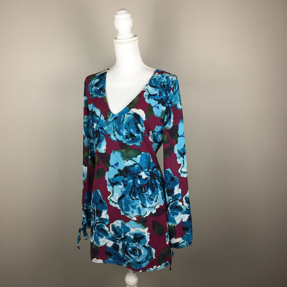 LEITH V-Neck Long Sleeve Floral Print Shift Dress